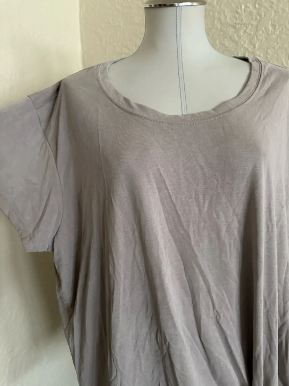 Torrid Knit Cupro Knot Front Tee Atmosphere Neutral Top Shirt 3 - Picture 2 of 9
